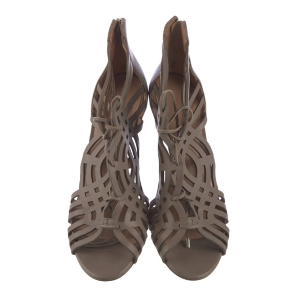 Sigerson Morrison‎ Beige Leather Lasercut Accents Sandals Size 11 B